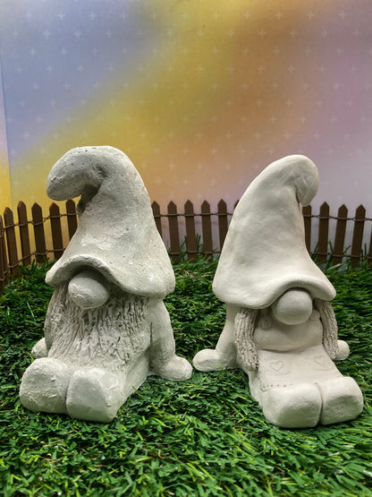 Paint-a-Gnome -Regal Beagle Macleod-Feb 10